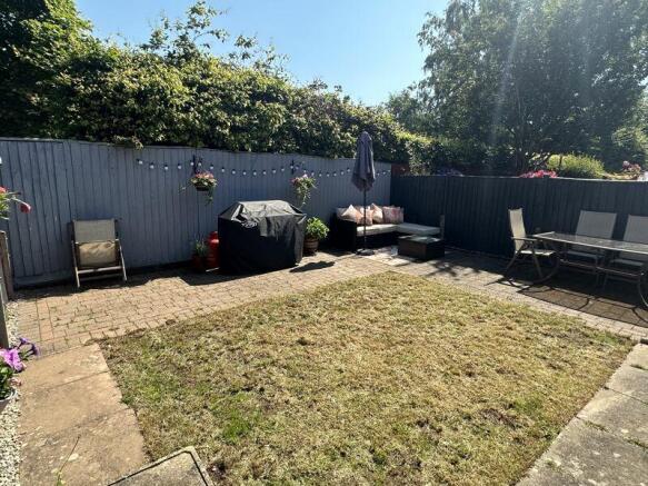 Photo 18
