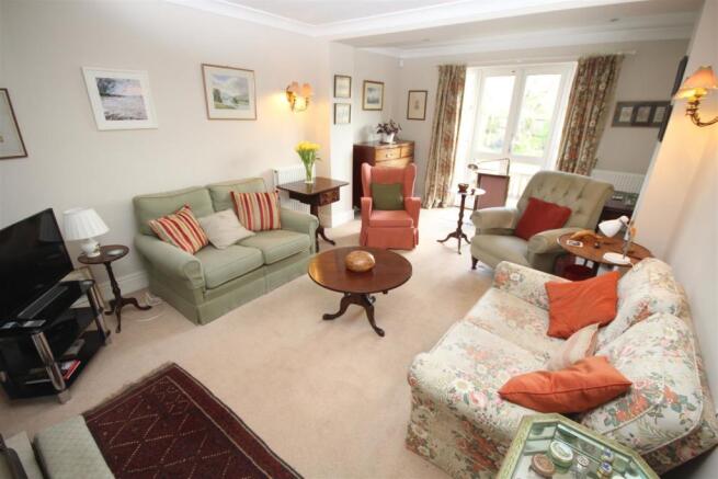 sitting room.JPG
