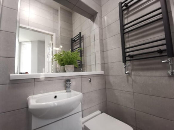 1 bed House Share to rent Image 5