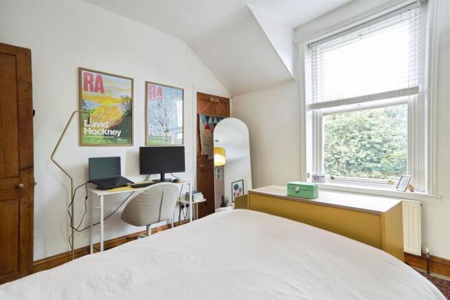 2 bed Terraced for sale Image 8
