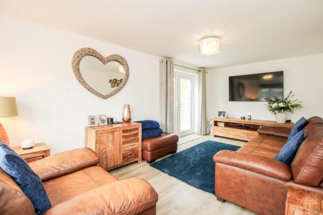 3 bed Detached for sale Image 8