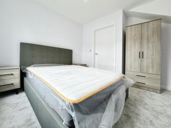 1 bed Apartment to rent Image 7