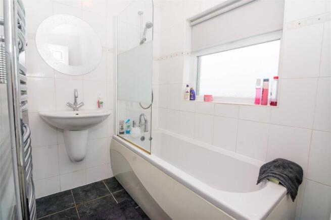 HOUSE BATHROOM