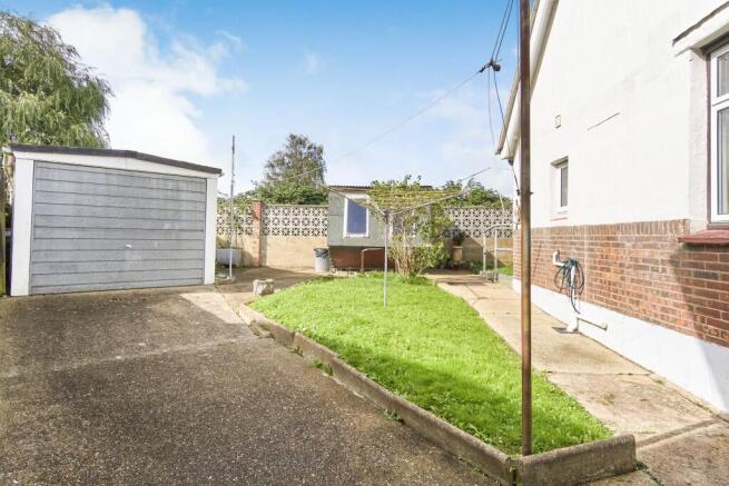 Garage & Parking