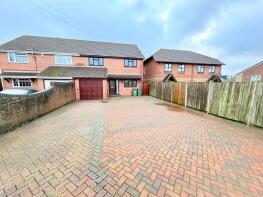 56, Hill Park Road, Fareham PO15 6HT