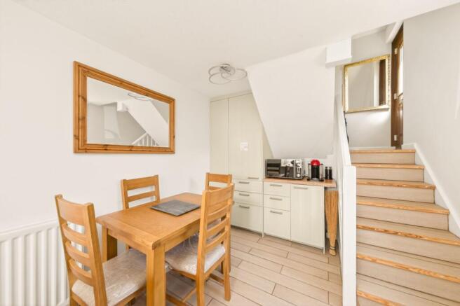 4 bed Semi-Detached for sale Image 7