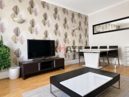 Flat 412, East Block, Forum Magnum Square, London SE1 7GN