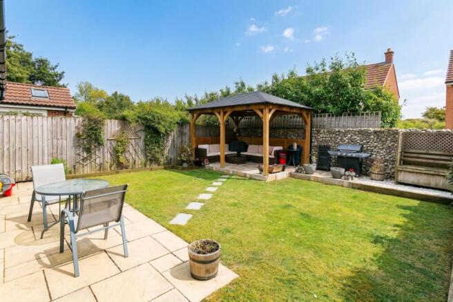 3 bed Detached for sale Image 12