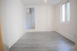 77, Benwell Road, London N7 7BW