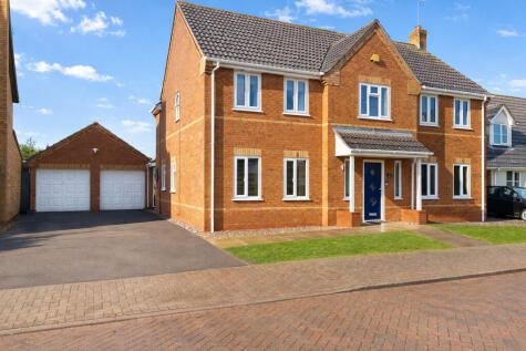 Wiles Avenue, Moulton Chapel