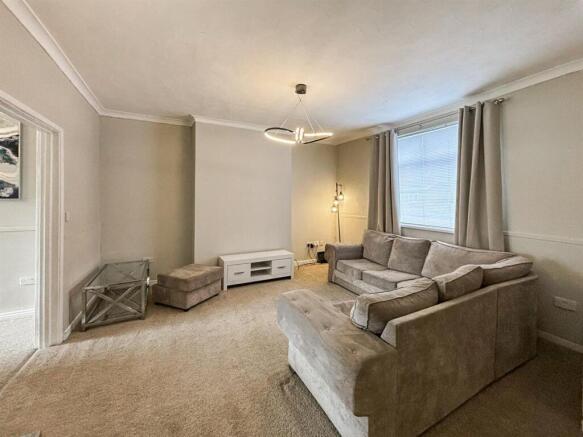 WhatsApp Image 2025-03-25 at 12.31.08_80a975c3_1.j