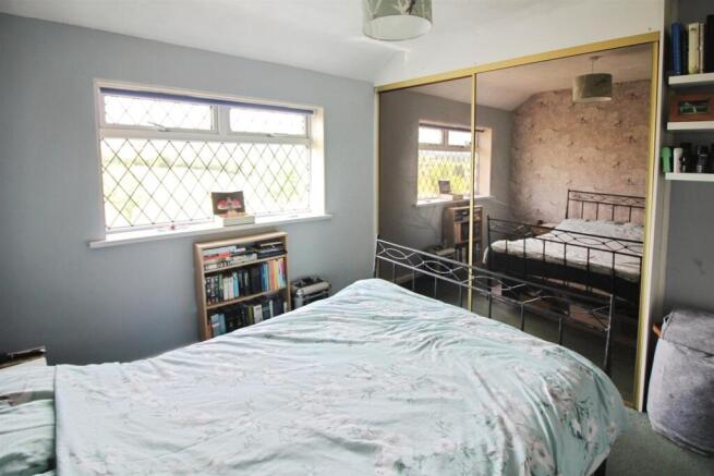 3 bed Semi-Detached for sale Image 7