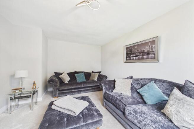 3 bed Semi-Detached for sale Image 8