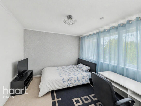Hayman Crescent, Hayes photo 4