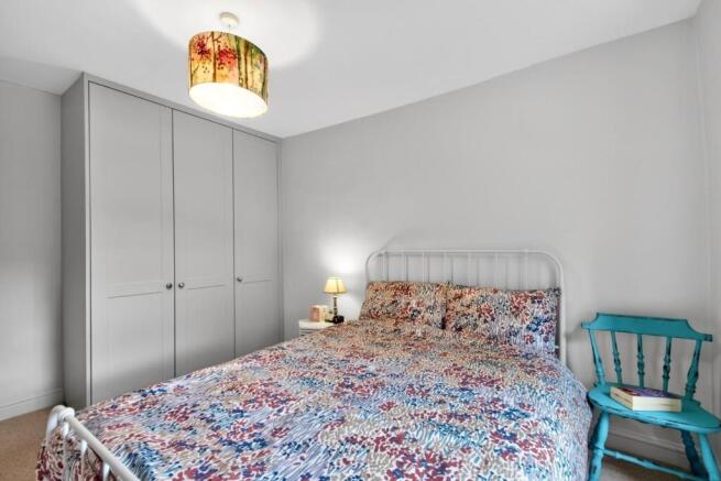 3 bed Terraced for sale Image 12