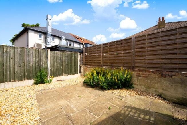 3 bed Terraced for sale Image 11
