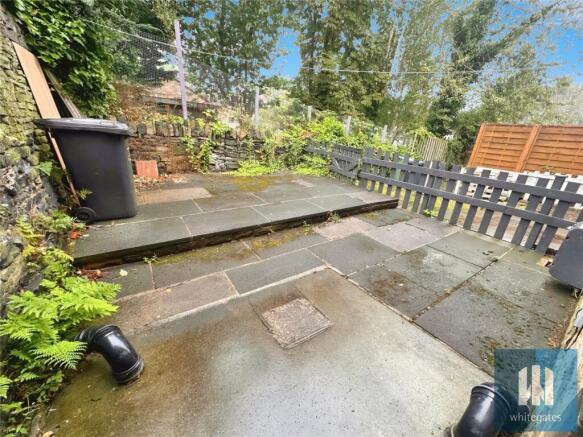 1 bed Terraced to rent Image 6