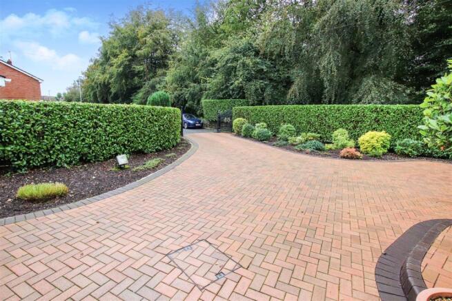 FORE GARDEN