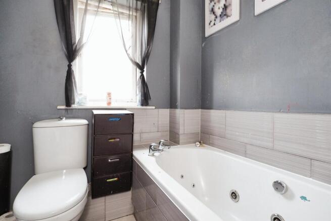 2 bed Semi-Detached for sale Image 10