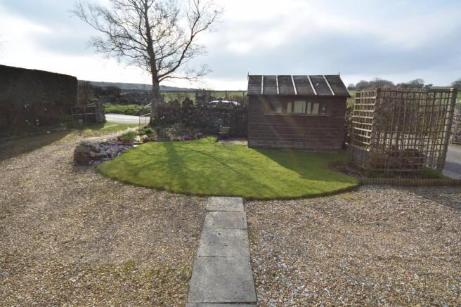 FRONT GARDEN