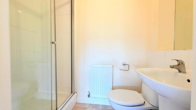 3 bed Town House for sale Image 8