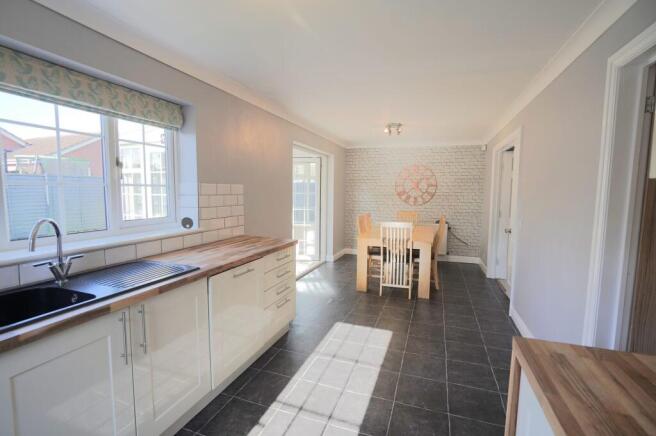 Longhorn Court, Waltham, DN37 photo 4