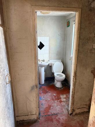 3 bed Terraced for sale Image 7