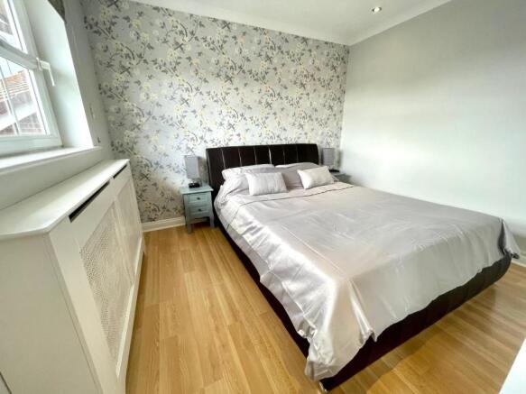 Bed 1.jpg