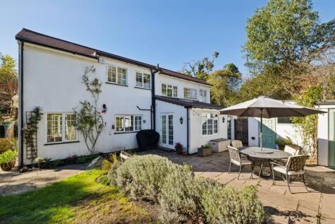 Ford Road, West End, Woking, Surrey, GU24