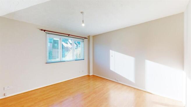 Ladycroft Close 22 Living Room.jpg