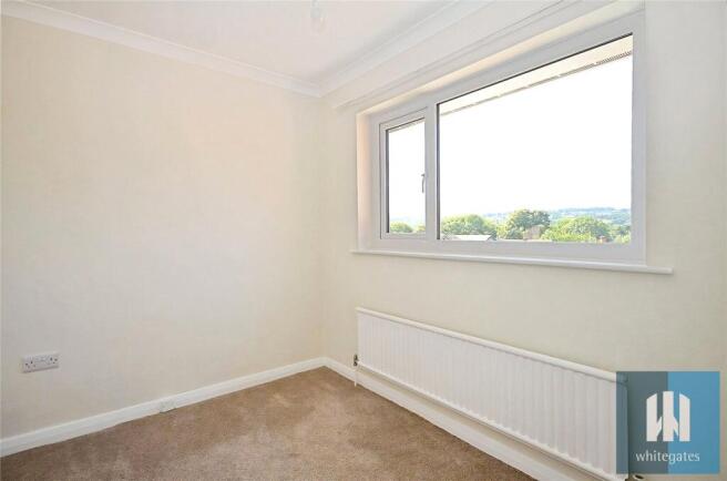 4 bed Semi-Detached to rent Image 7