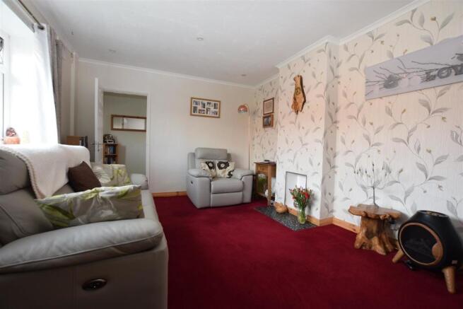 27 Abbey Drive, Ashby