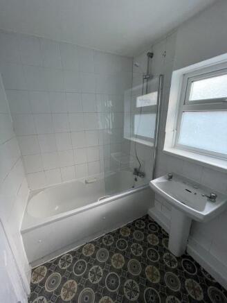 1 bed House Share to rent Image 4