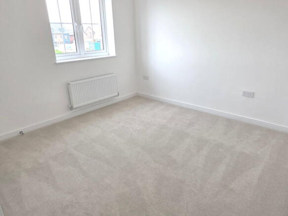 3 bed Semi-Detached for sale Image 9