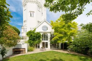 2 Fletcher House, Ruxley Towers, Ruxley Ridge, Claygate, Esher KT10 0HA