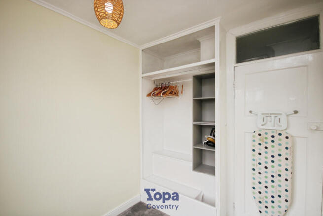 98170db6-Bed 203.JPG