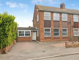 3, Nursery Close, Sheerness ME12 2QT