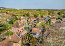 8, Laxton Meadow, Chichester PO18 9LD