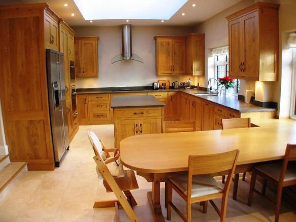 Kitchen/Breakfast Area