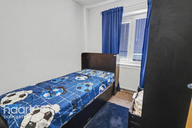 3 bed Semi-Detached for sale Image 12