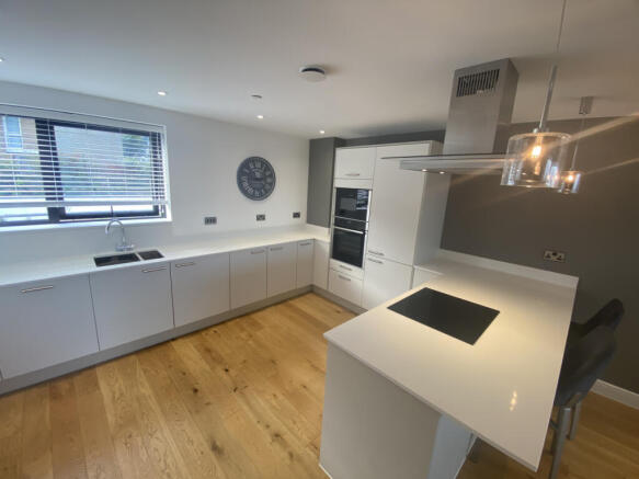 Executive Property to Let Penarth