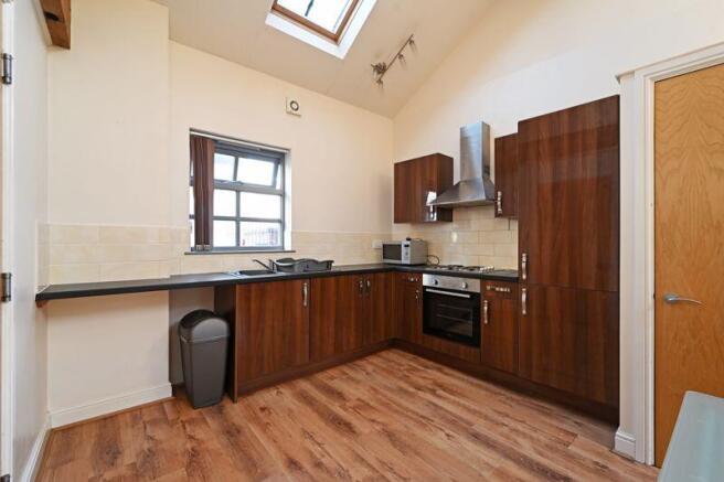 1 bed Apartment to rent Image 8