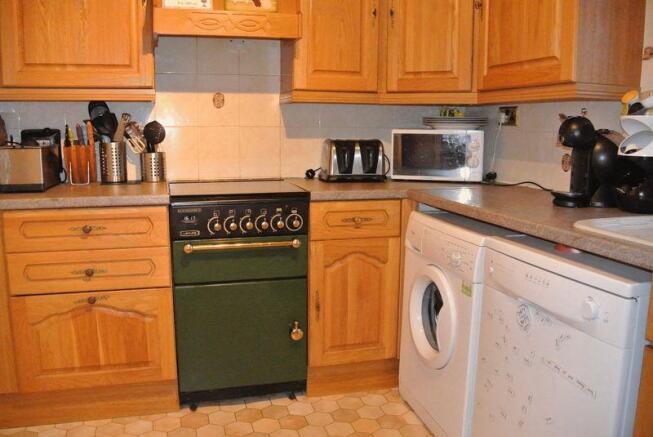 Kitchen aspect 1 