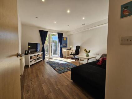 Poppy Drive, Enfield, EN3