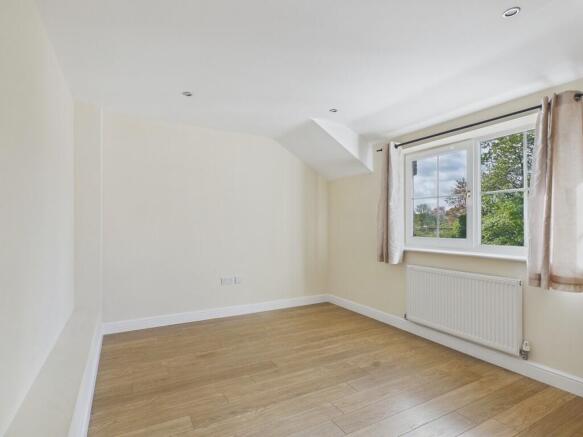 2 bed Apartment for sale Image 8