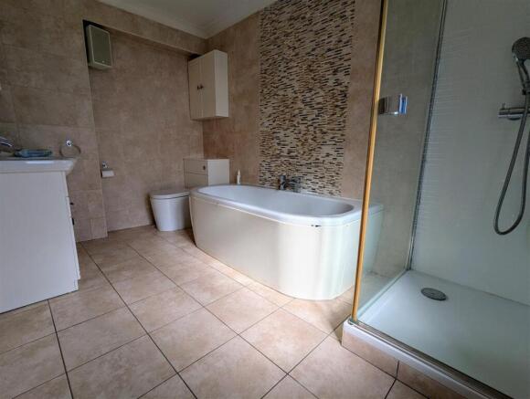 Ensuite