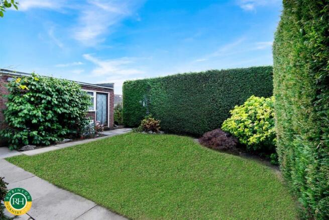 2 bed Bungalow for sale Image 9