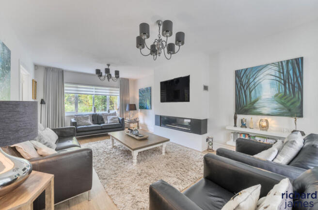 f06d113d63614dcea72383191c9a2e72