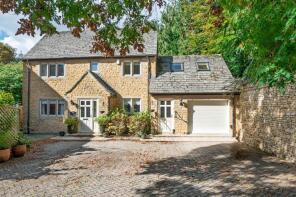 3, Foxes Close, Cheltenham GL54 2LU
