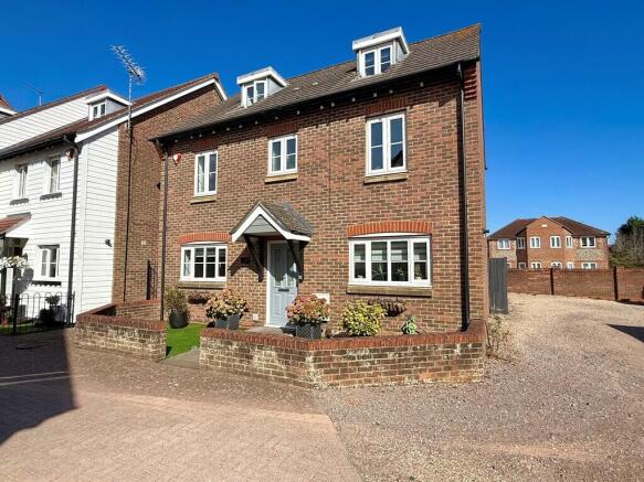 35 Lucksfield Way...